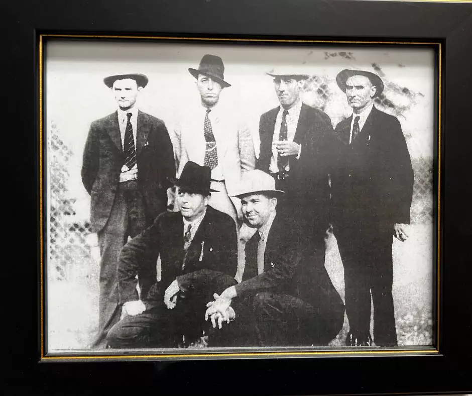 Historic photograph of six lawmen from the posse that ambushed Bonnie and Clyde in Bienville Parish, Louisiana.